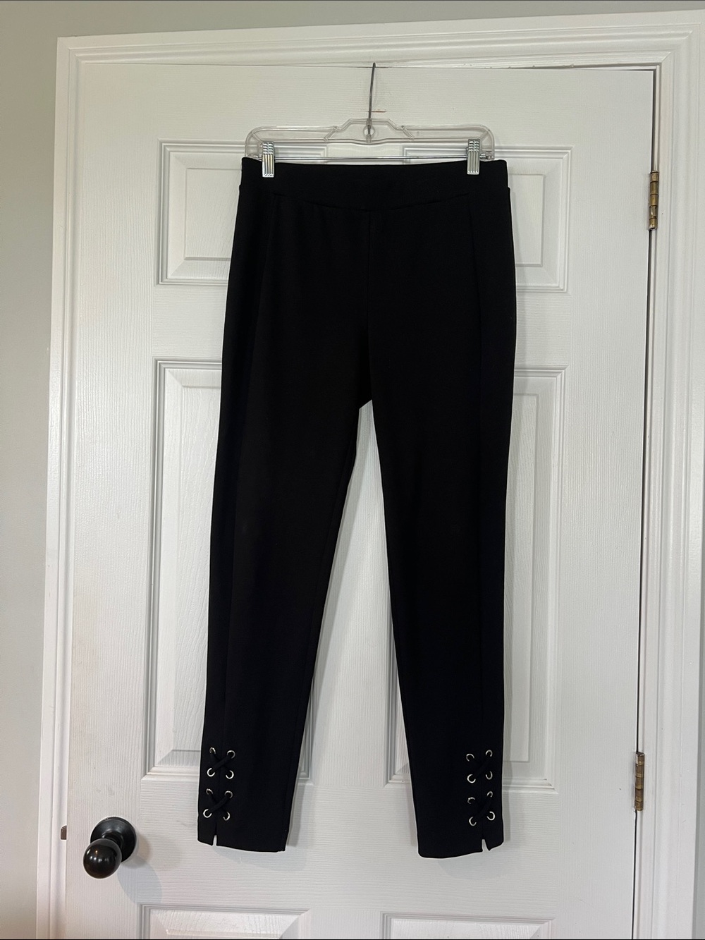 MICHAEL Michael Kors Black Skinny Ankle Pants with Grommet Detail